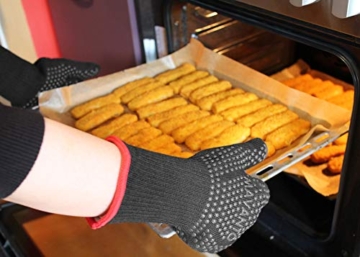 MAVANTO Grillhandschuhe EXTRA LANG hitzebeständig bis zu 500 Grad - perfekt auch am Ofen - Profi BBQ Handschuhe mit Unterarmschutz (Schwarz, S/M) - 5